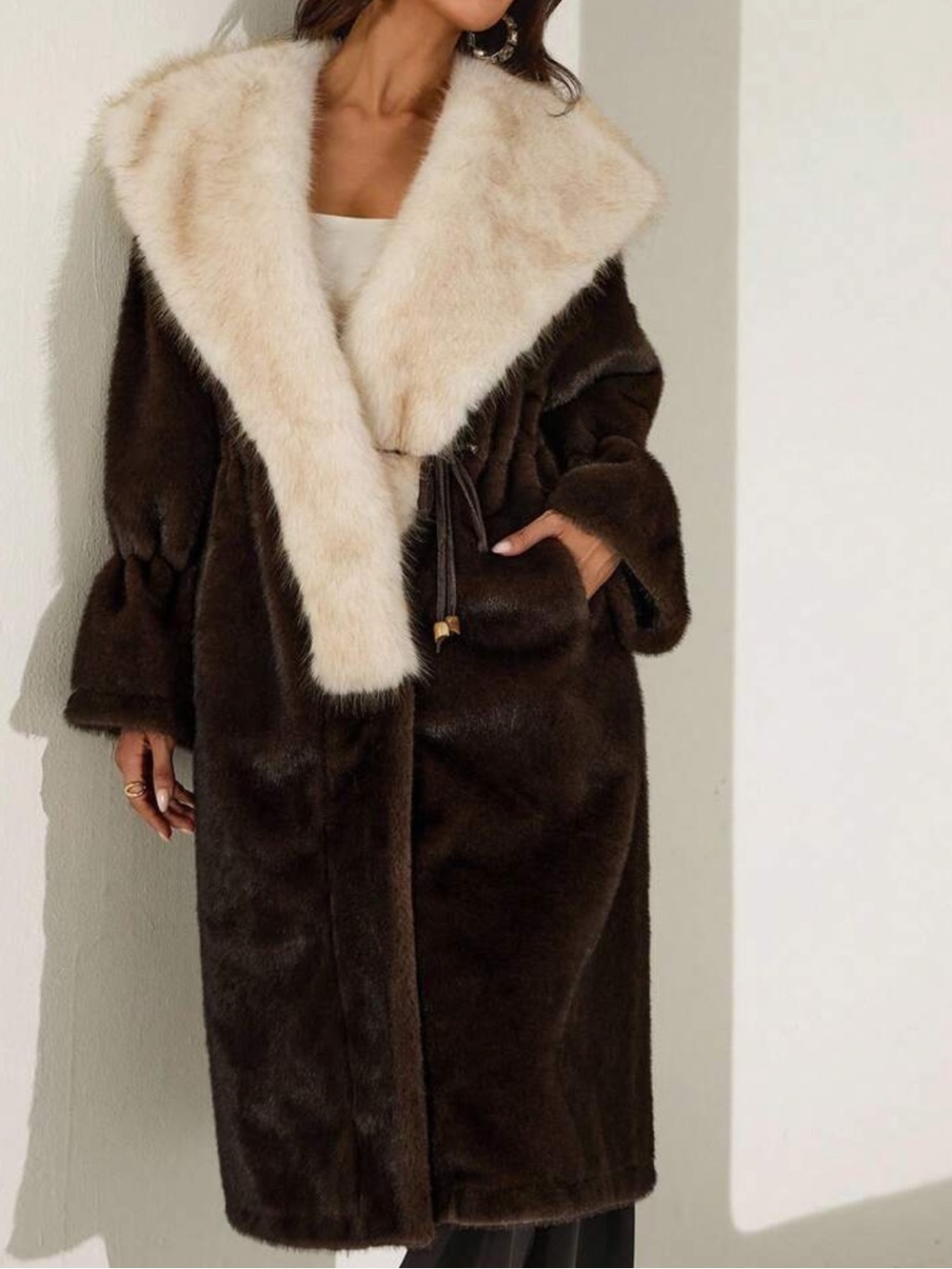 Women's Fashionable Slimming Long Warm Coat, Faux Fur, Autumn/Winter